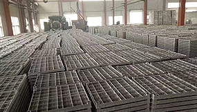 森邁北京倉庫一角