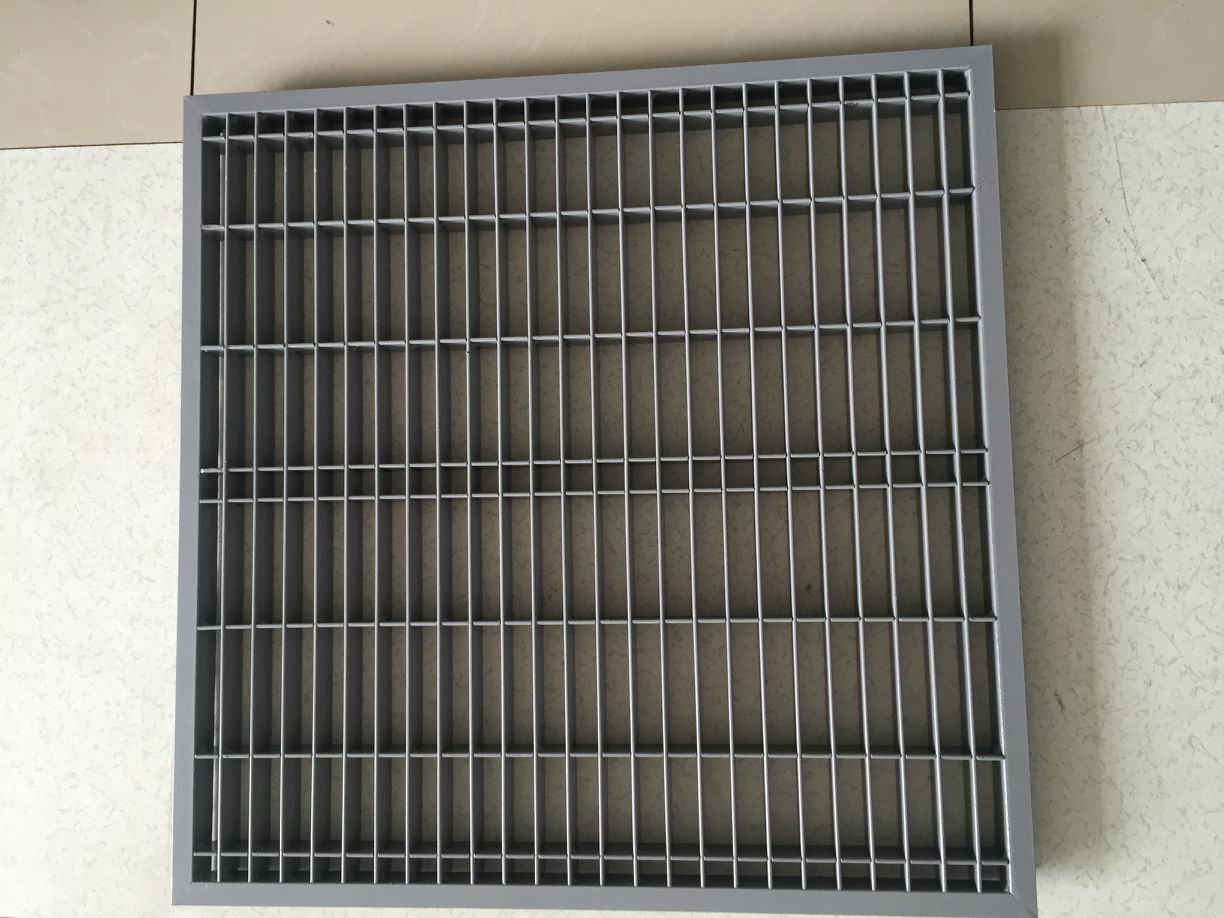 60%鋁合金通風板正面